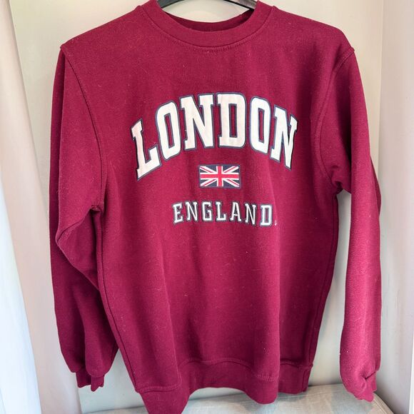 GWCC Tops - London England Maroon Pullover Sweatshirt (Size Medium)